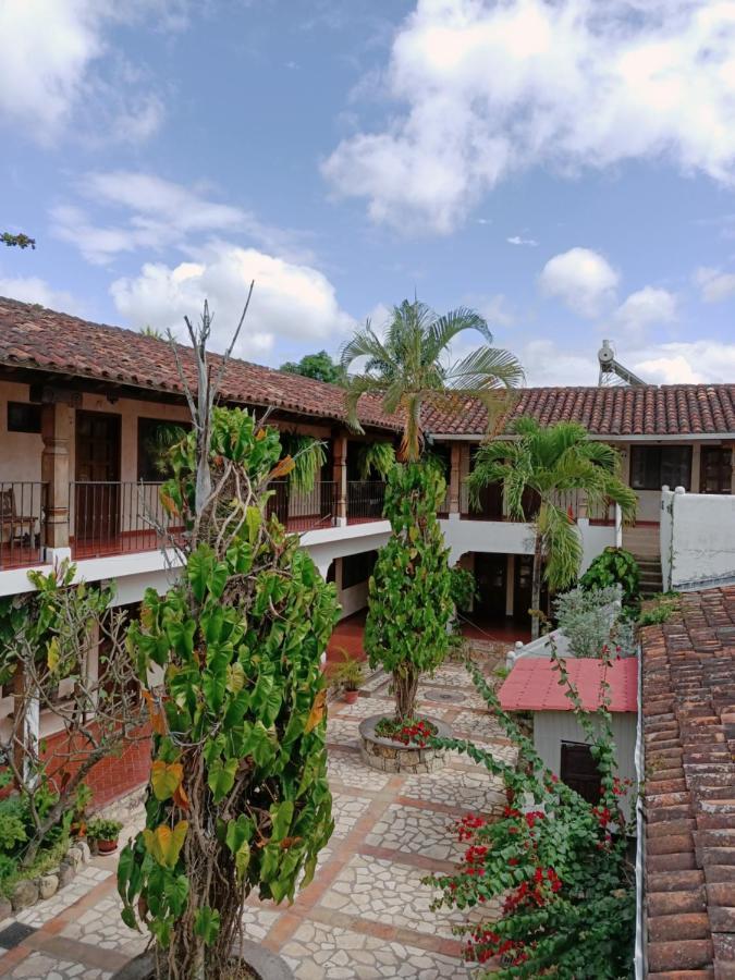 Hotel Don Udo'S Copan Bagian luar foto