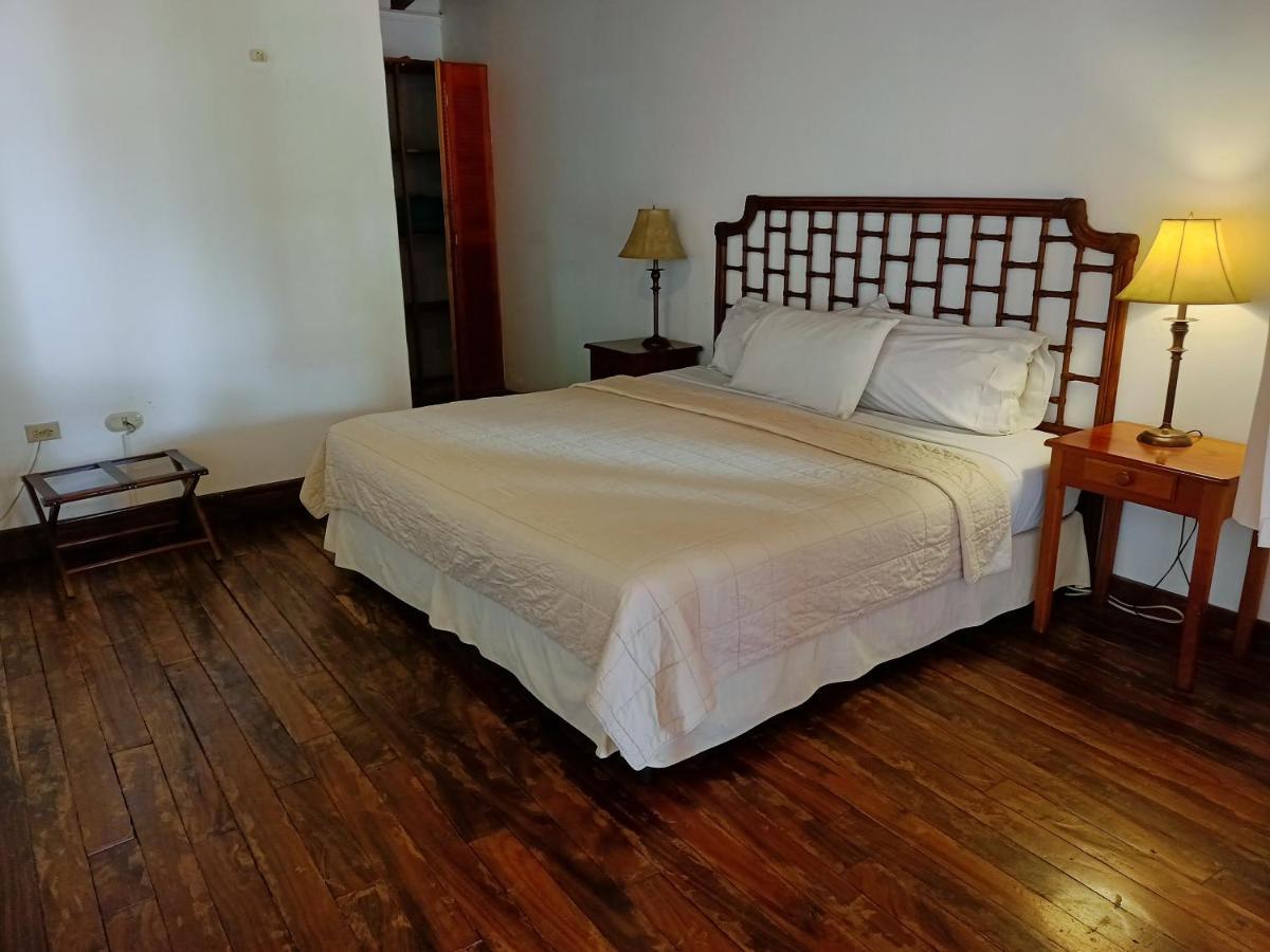 Hotel Don Udo'S Copan Bagian luar foto