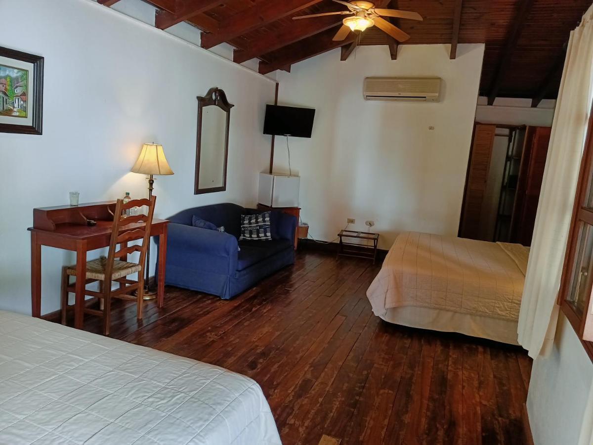 Hotel Don Udo'S Copan Bagian luar foto